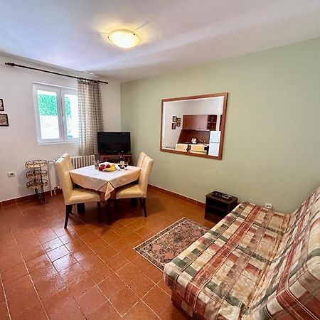 Apartmani Soljaga Petrovac エクステリア 写真