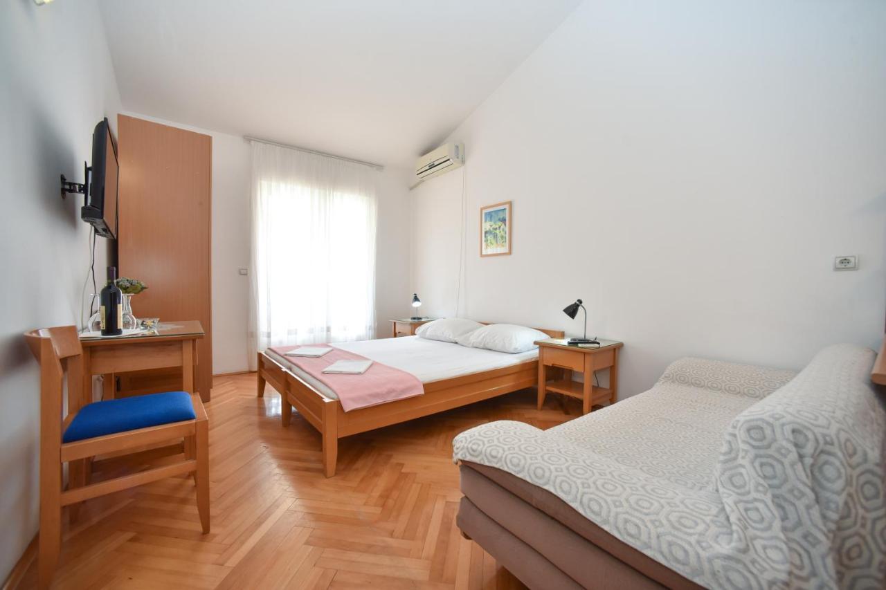 Apartmani Soljaga Petrovac エクステリア 写真