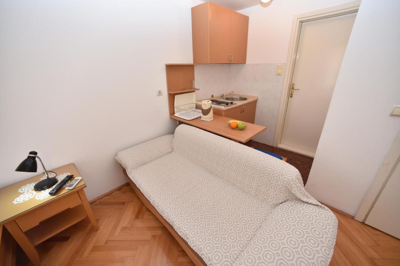 Apartmani Soljaga Petrovac エクステリア 写真