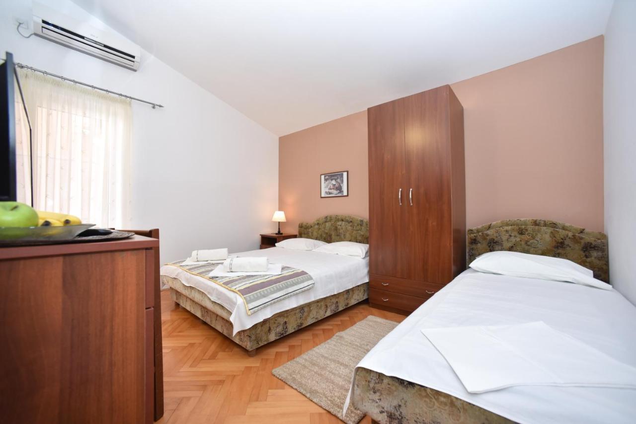 Apartmani Soljaga Petrovac エクステリア 写真