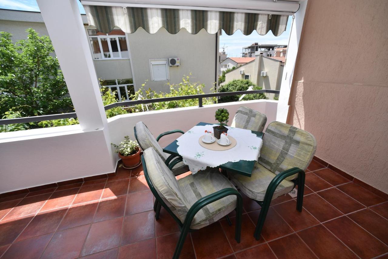 Apartmani Soljaga Petrovac エクステリア 写真