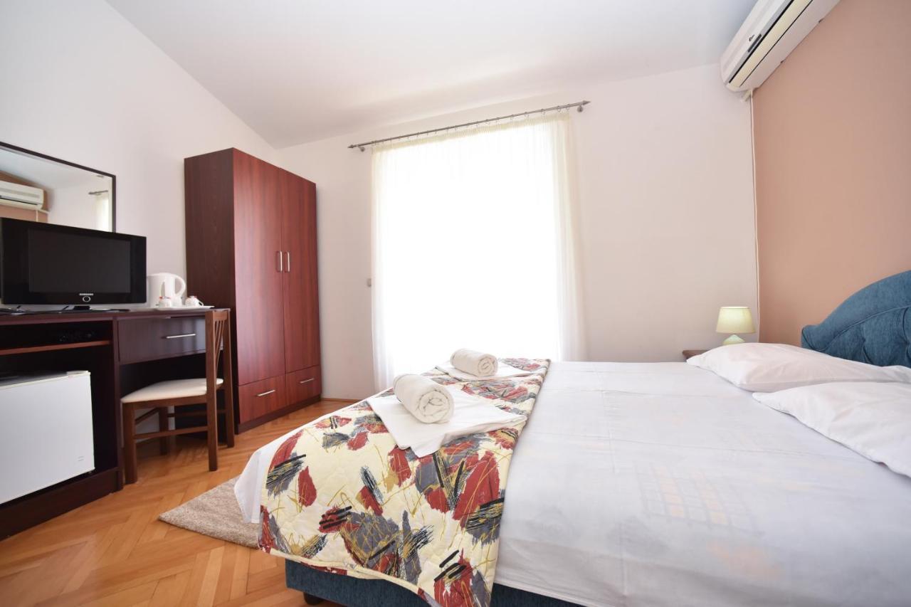 Apartmani Soljaga Petrovac エクステリア 写真