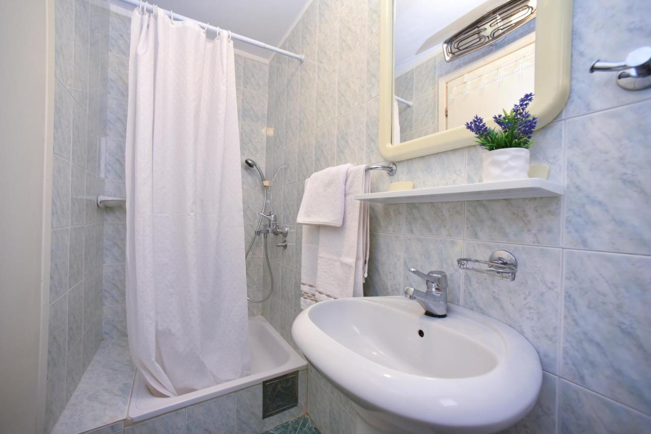 Apartmani Soljaga Petrovac エクステリア 写真