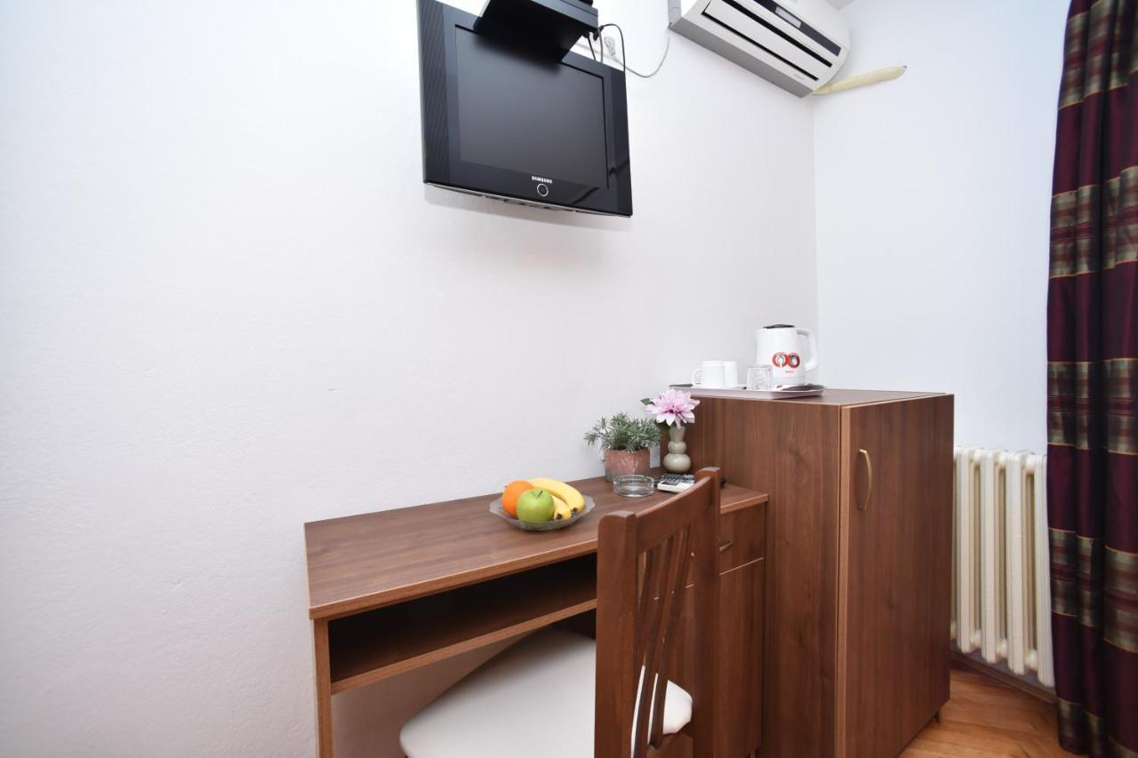 Apartmani Soljaga Petrovac エクステリア 写真