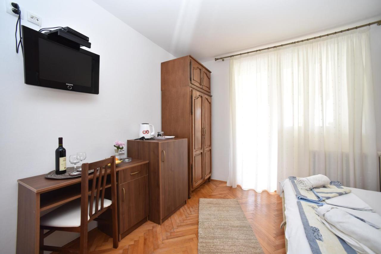 Apartmani Soljaga Petrovac エクステリア 写真