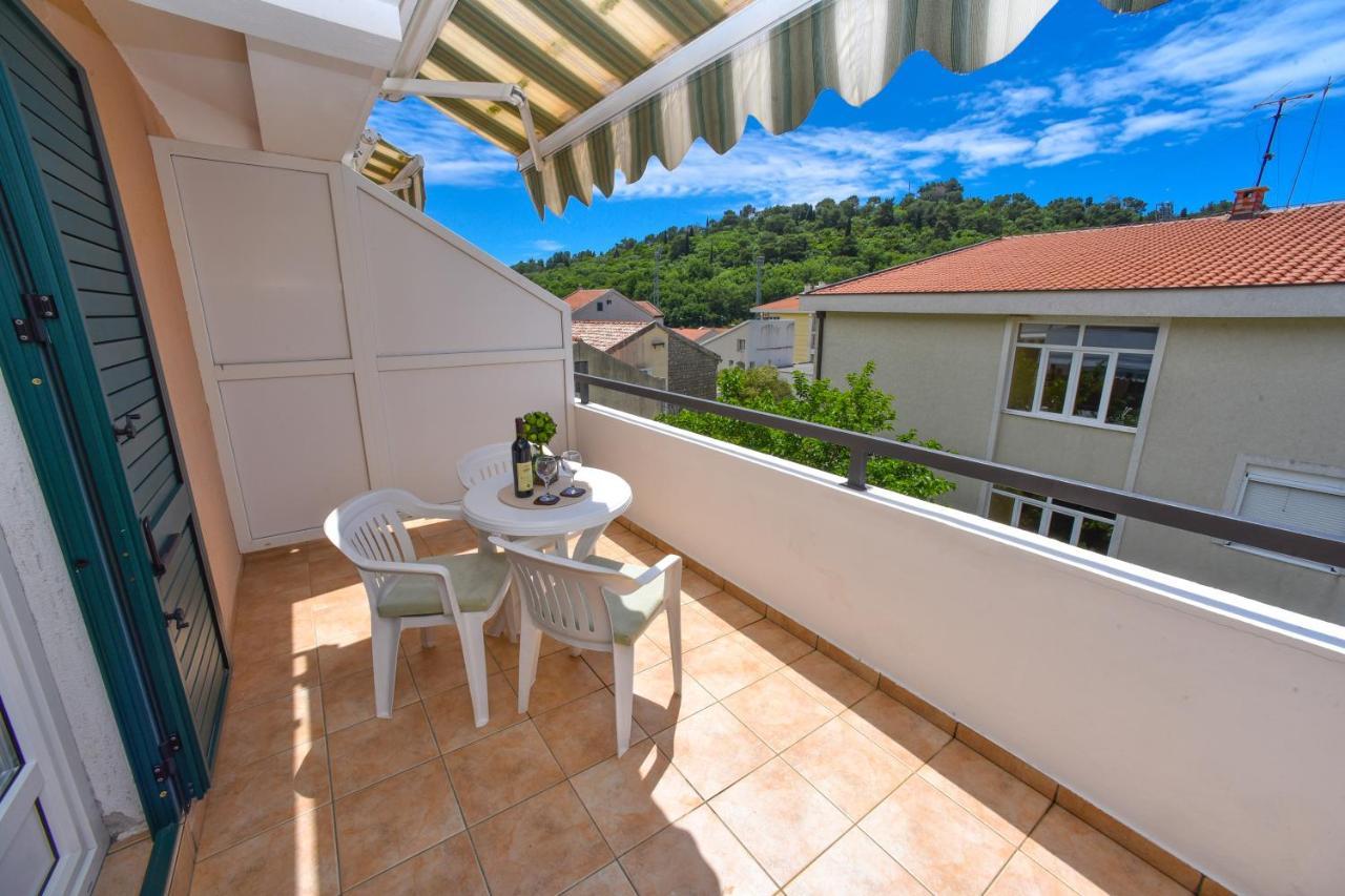 Apartmani Soljaga Petrovac エクステリア 写真