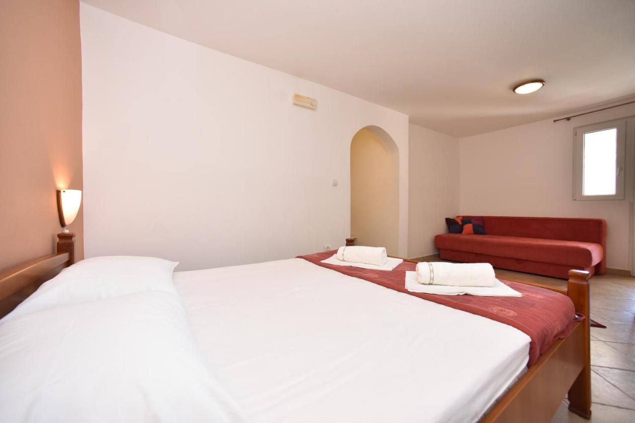 Apartmani Soljaga Petrovac エクステリア 写真