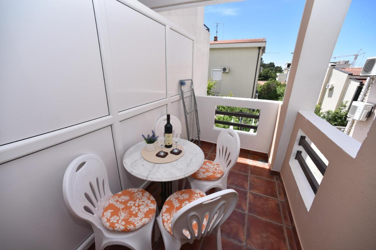 Apartmani Soljaga Petrovac エクステリア 写真