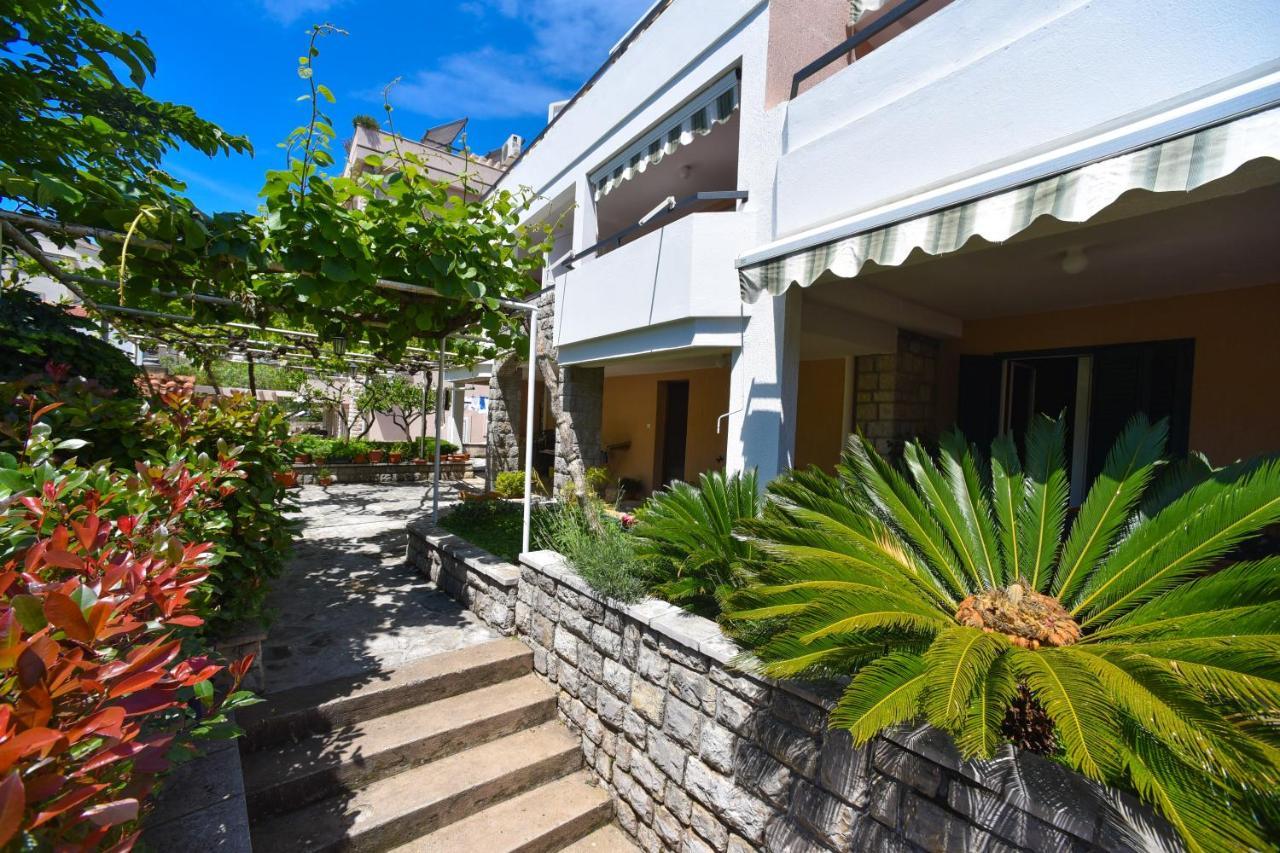Apartmani Soljaga Petrovac エクステリア 写真