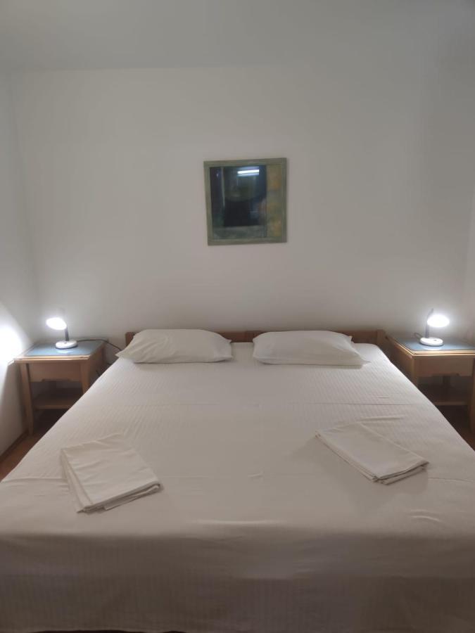 Apartmani Soljaga Petrovac エクステリア 写真